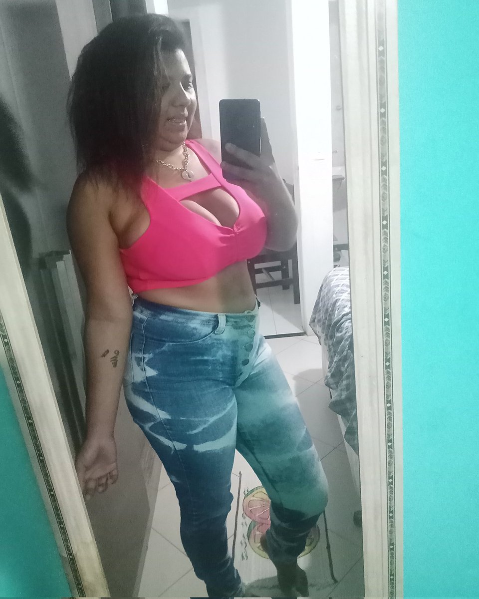 Apaixonada pela vida! 😍😘 Ao vivo sábado
Boa tarde perfeita morena ❤️