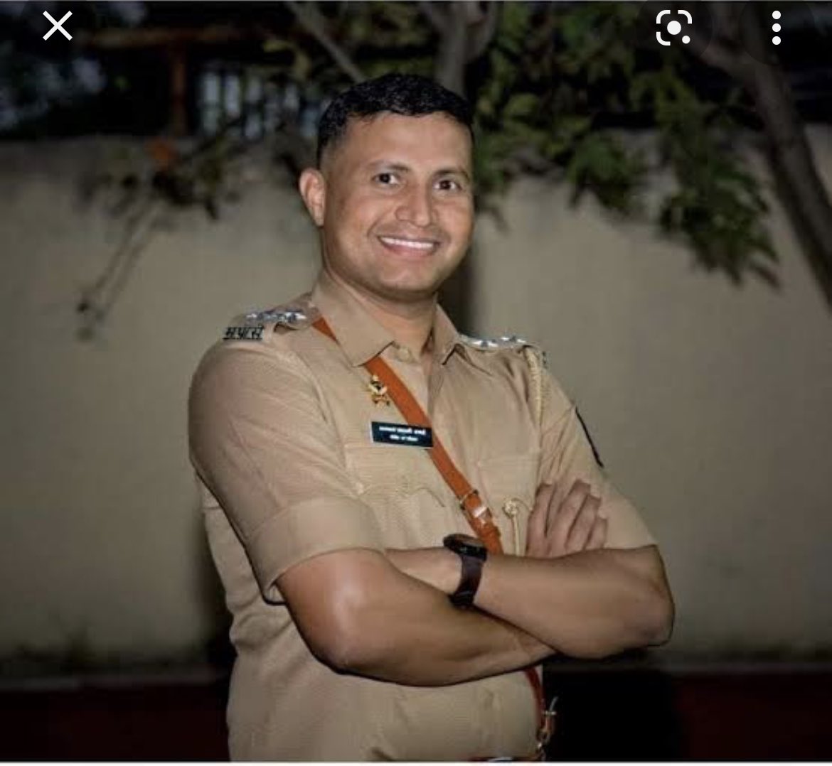 Congratulations new dcp in bhiwandi city Navnat dhavle thanks bhiwandikar last day Monday in bhiwandi city I pray for bhiwandikar  I hope that I have given my 100% while doing my job in Bhiwandi city as dcp #dcpzone2 #goodbye