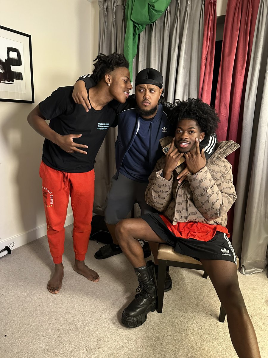 Chunkz's tweet image. Speed and Lil Nas X turned up to my house to stream… idk🤷🏽‍♂️