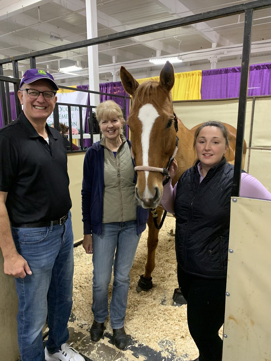 sebcourtney's tweet photo. Why we do what we do❤️This is Simply Belonging (Delilah) with her mom Kate. @racingforhome pulled her &amp; Burning Bluegrass out of the kill pen, dumped by Sipp🤬Today she is the TB breed ambassador at @trfinc booth @equineaffaire She is a beautiful loved girl #OTTB https://t.co/X2EsjA6lT3