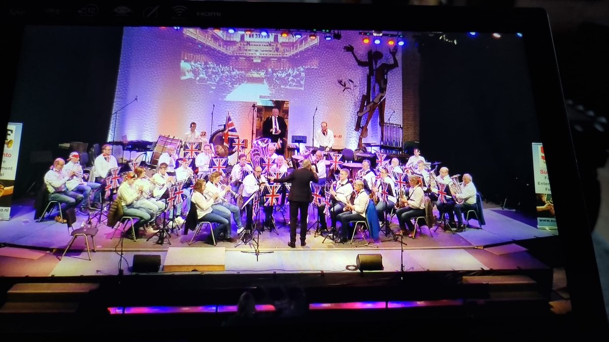 fanfarews's tweet photo. Geslaagd optreden tijdens #Survento Festival in #Surhuisterveen cmv De Harmonie. https://t.co/6IY5GiLBNm