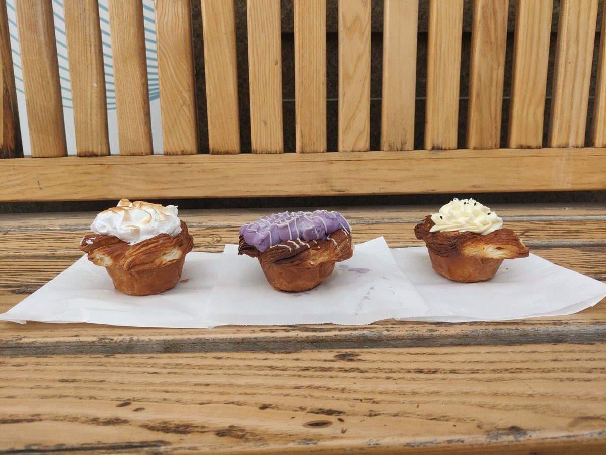 fnoiahrney's tweet photo. Celebrating the liberation of Kherson with large quantities of carbs and sugar today: we conducted a highly scientific taste test of Zavertailo's British PM pastries. For impartiality reasons the jury can only report they were all delicious. 🇺🇦🇬🇧 https://t.co/uADbFytjOH