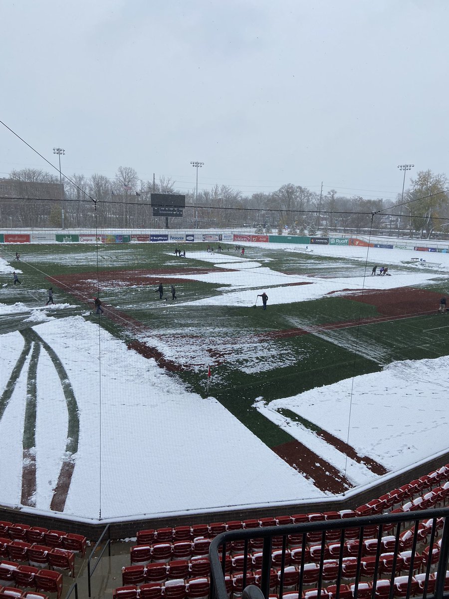 IUKAthletics's tweet photo. Today’s River States Conference women’s soccer Championship match has been delayed to 5:00 PM due to a snow covered field.

#RollCougs https://t.co/oeBODyIWHj