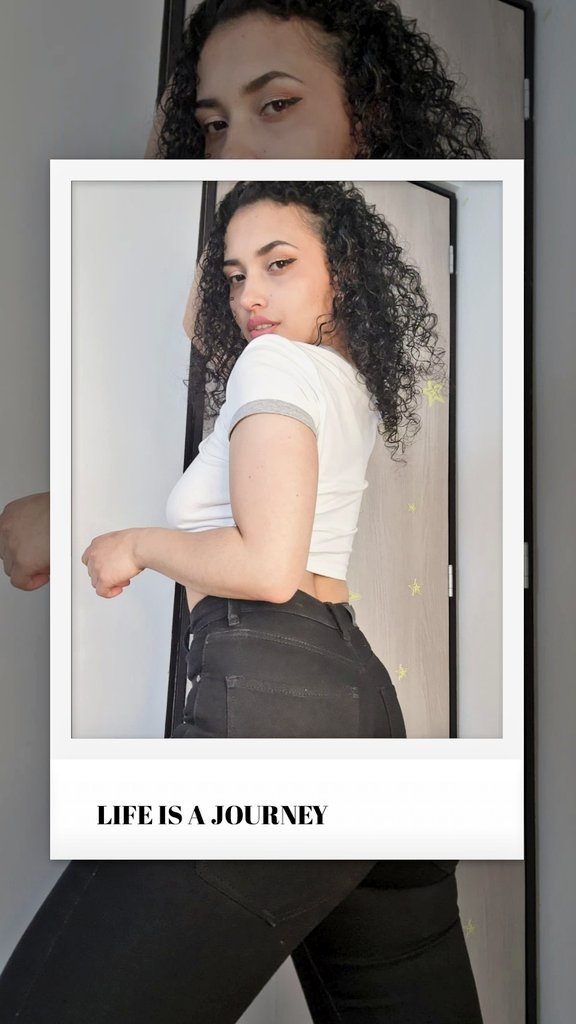 Lucy Marin on Twitter: "follow me on my blue page https://solo.to