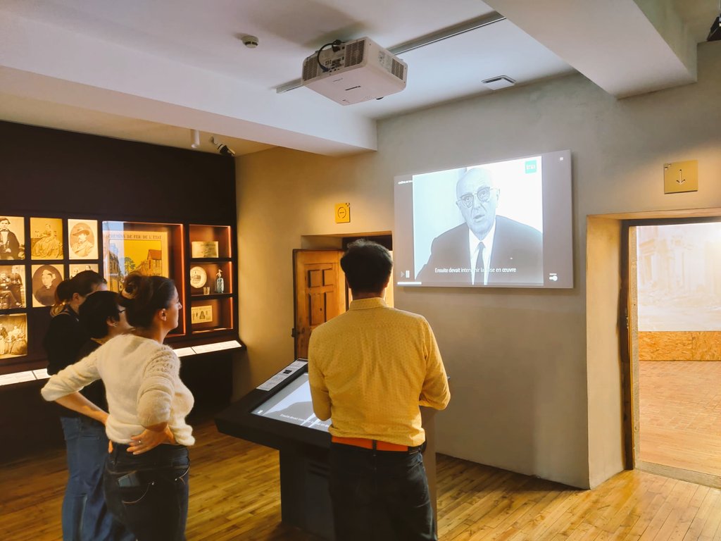 ☄🏗⁉️ Est-ce que tous les bâtiments de Vire détruits avec les bombardements de 1944 ont été reconstruits ?

Ceux qui pensent que c'est impossible sont priés de ne pas déranger ceux qui essayent ! 

#museomix #peoplemakemuseum #calvados #Normandie #macitefantasmee #médiation