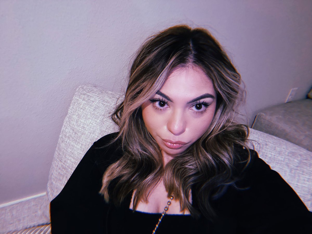 marlinchevez's tweet image. 8:46pm 10:01pm 10:09pm 2:42am