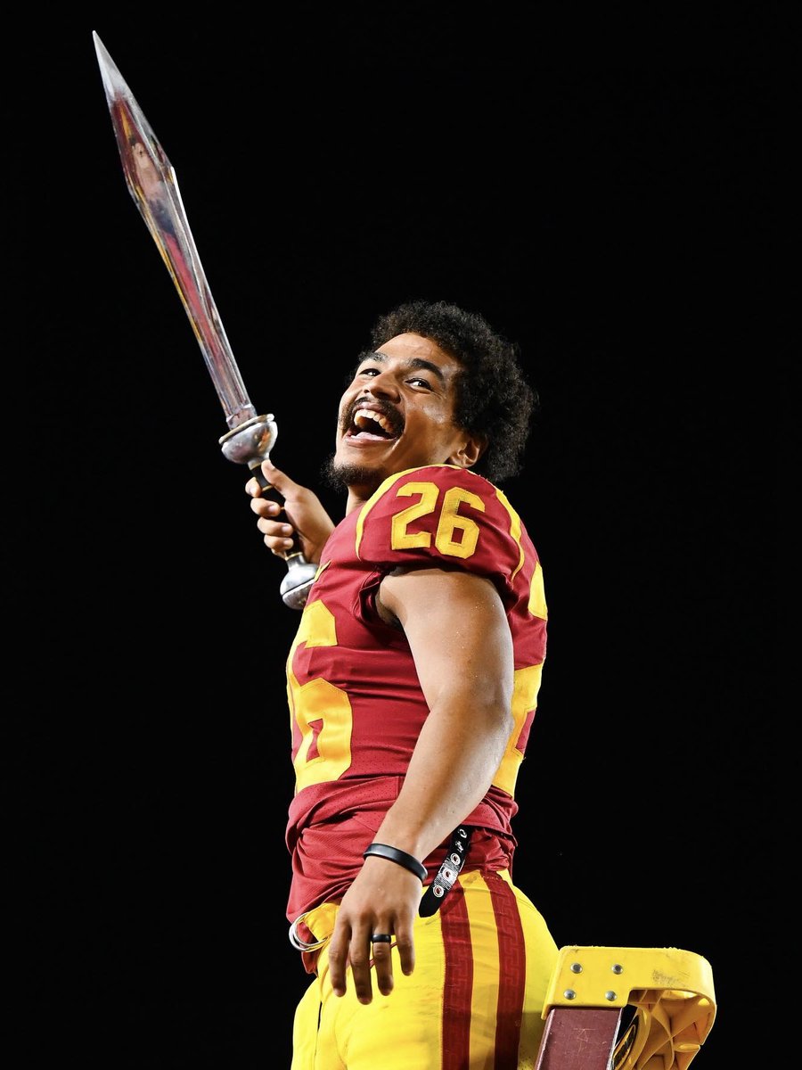 USC_Athletics's tweet photo. Lincoln Riley announced @uscfb running back @Babydye23 suffered a season-ending injury.

Fill up the replies with love for a Trojan who gave his all every game ❤️💛 https://t.co/UynqpwCSpN