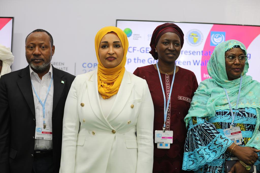 J’ai co-animé un panel sur la "Mobilisation des ressources et synergie des interventions sur la Grande Muraille Verte; état actuel et perspectives." Cet après-midi à Sharm el-Sheikh.