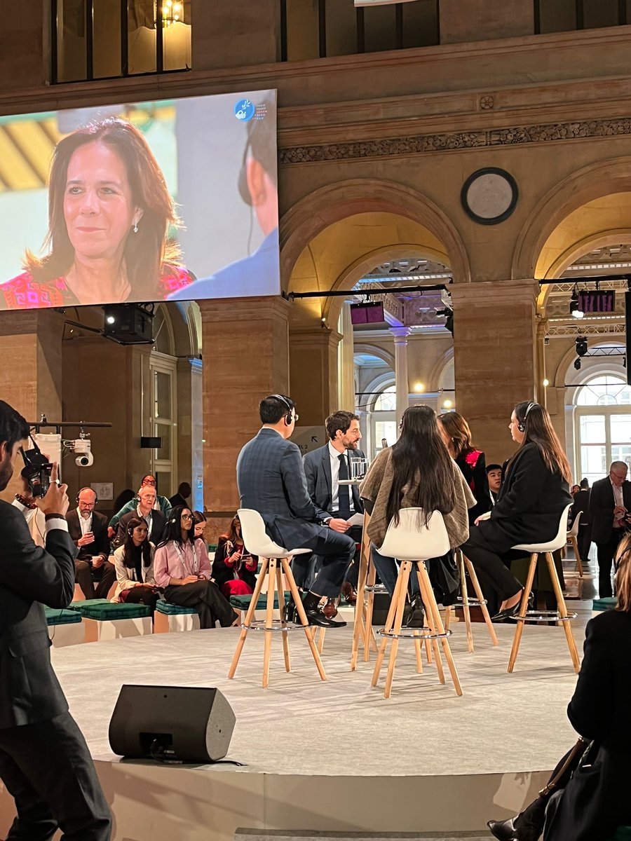 alexis_laff's tweet image. #PPF22 One of the #ParisPeaceForum&apos;s 🎯 is to promote voices of the #GlobalSouth in int&apos;l debates; glad they chose @UNDP to moderate the panel on &quot;Learning from Indigenous #HumanRights solutions&quot;!
Great convo on traditional knowledge for global impact w/leaders from Peru 🇲🇽 🇰🇭 🇨🇴