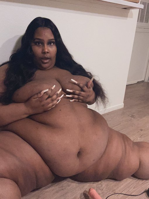 New content dropping Sunday make sure you&rsquo;re subscribed 💦 #ssbbw #SSBBWbelly #ssbbwlover #onlyfans #porn<a href="/tag/porn"class="tags"><span>#porn</span></a><a href="/tag/pornhub"class="tags"><span>#pornhub</span></a><a href="/tag/gorda"class="tags"><span>#gorda</span></a><a href="/tag/ssbbw"class="tags"><span>#ssbbw</span></a><a href="/tag/paypig"class="tags"><span>#paypig</span></a><a href="/tag/submissve"class="tags"><span>#submissve</span></a>