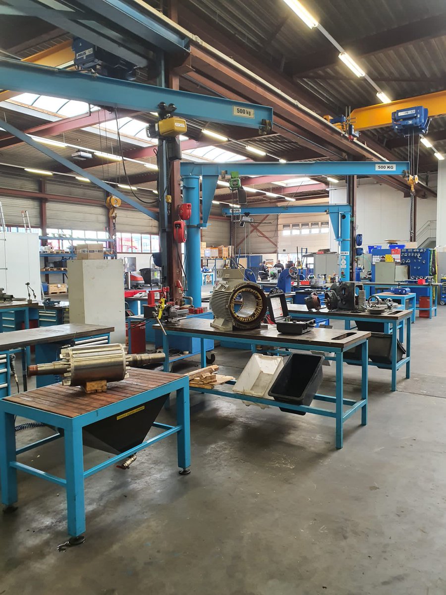 RoelComp's tweet image. Facta in beweging. Ook met Facta Staphorst hebben we vandaag onze deuren geopend tijdens de Bedrijvendag in Staphorst. Velen hebben kennis gemaakt met onze specialisten op gebied van Rotating equipment, pompen, aandrijvingen, elektromotoren zijn voor onze dagelijkse kost.