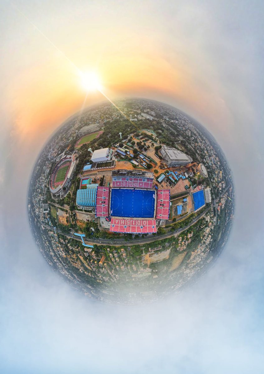 jay_jeev2411's tweet image. #OPSC_ASO_SCAM

Our Kalinga Stadium So Beautiful.... 

Our #OPSC so kind... Plz remove #SectionalCutoff