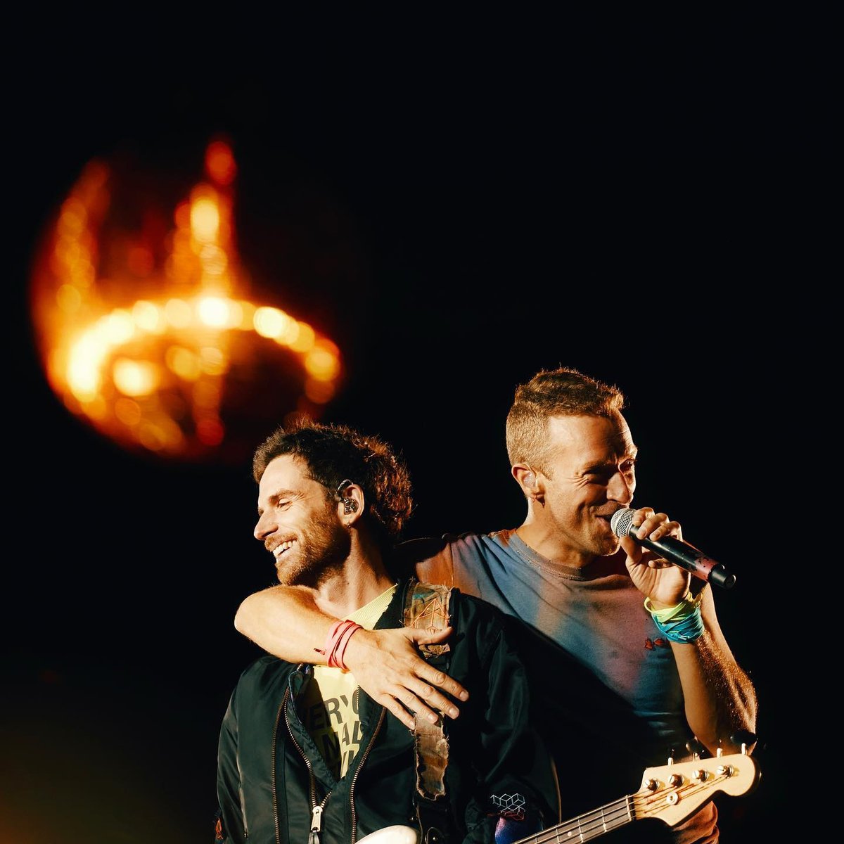 elines98's tweet image. Chris and Guy ❤️

I'm voting for Coldplay for Favorite Touring Artist at the #AMAs