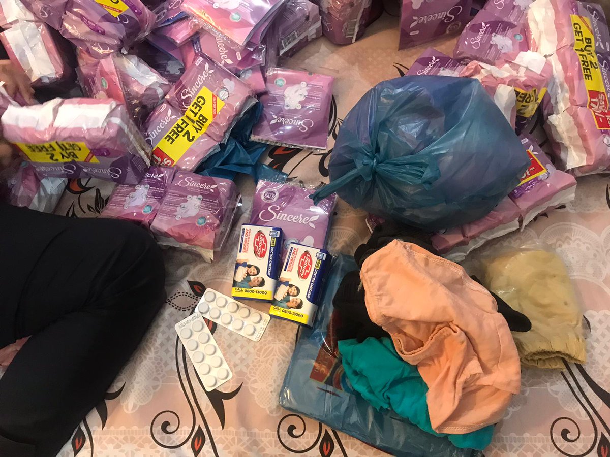 AyyameHaiz's tweet photo. campagne Ayyam e Haiz preparing sanitary packs for a vocational institute in manghopir karachi Saturday 12 November 2022
#AyyameHaiz
#Karachi https://t.co/kokcMAX4el