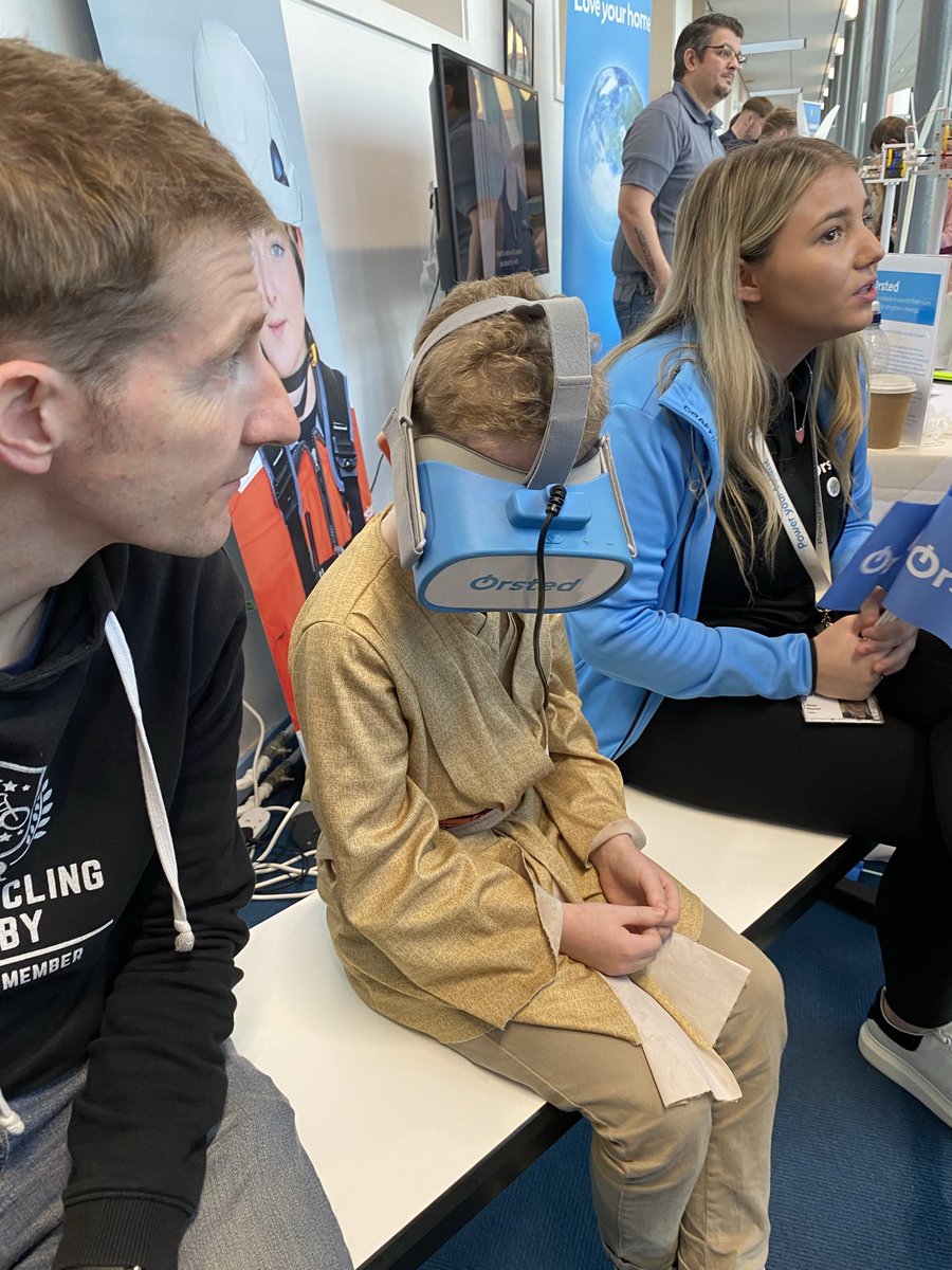 lauralaura27's tweet photo. Thanks to @FESPsocial and all who organised Ulverstem, a cracking time was had by all Professor Pumpernickel a massive highlight! #ulverstem https://t.co/XZPysPKeQK