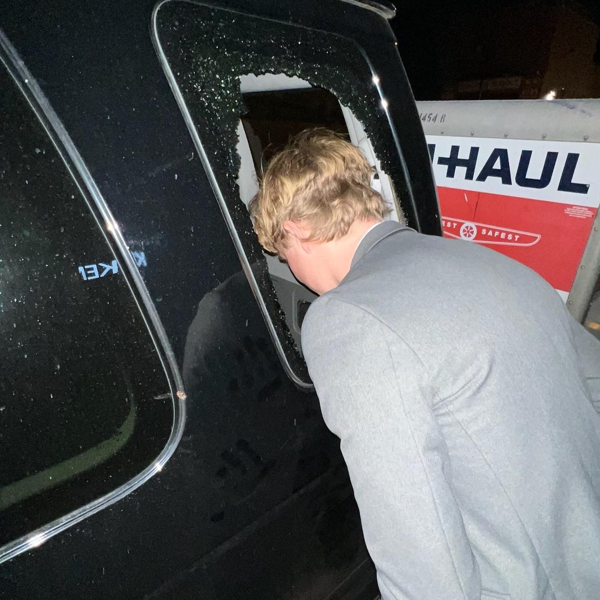 SunRoomBand's tweet photo. Anybody know where our window went? https://t.co/X3zji0VvTD