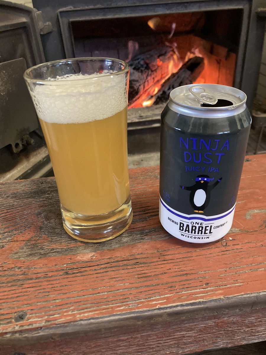 TomMartell54107's tweet photo. Enjoying a tasty Ninja Dust Juicy IPA by @onebarrelbrewco - a beer ๐บ and a fire ๐ฅ pair well together on a cold, snowy โ๏ธ day #UpNorth #NorthernWI https://t.co/rzi5bIhHX4