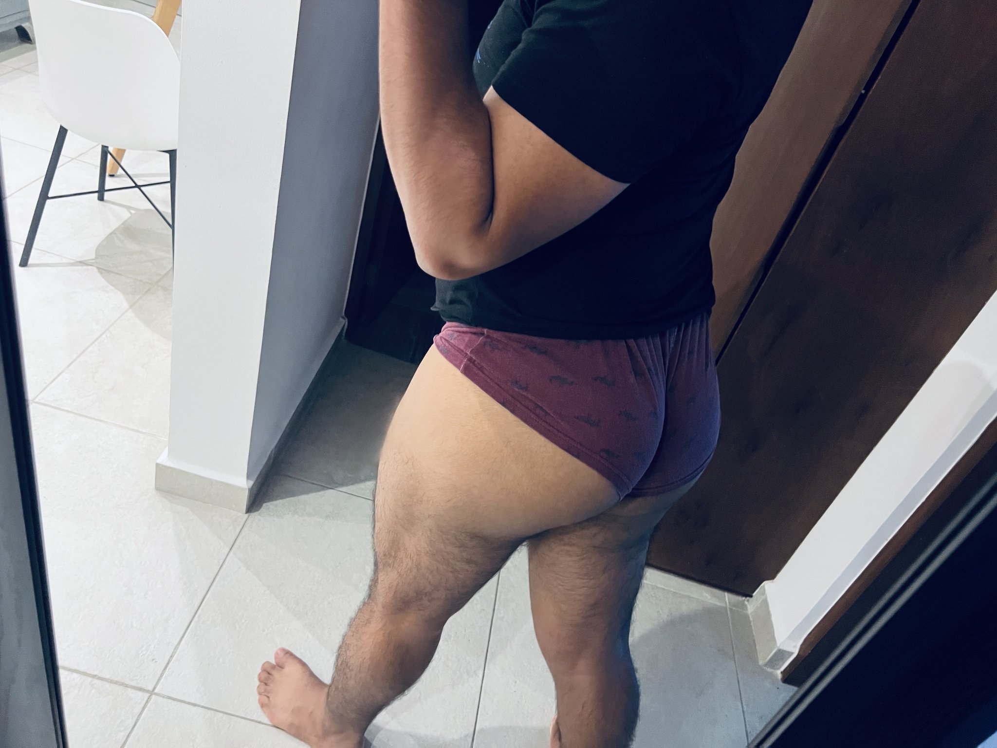 Little leg?? https://t.co/xsuJxHloKZ