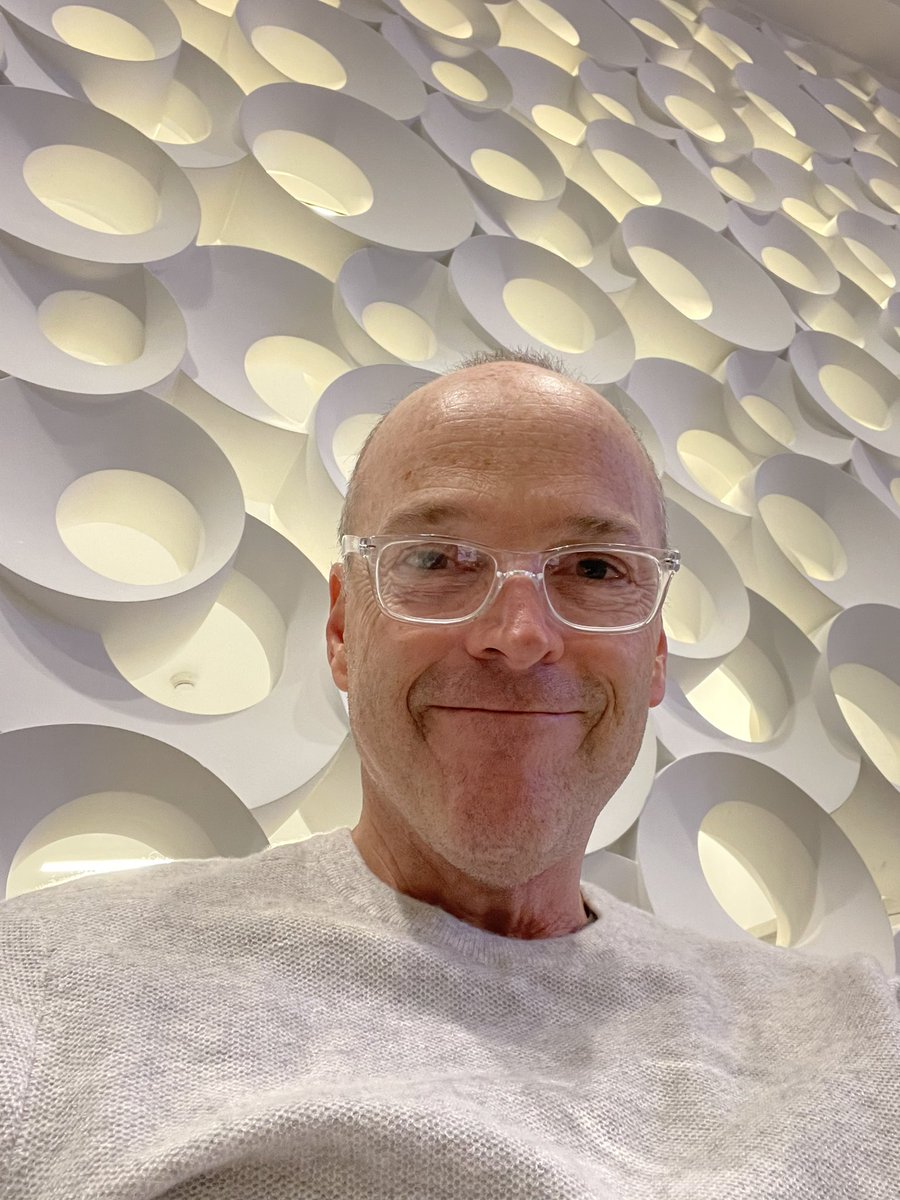 Sean_M_Doherty's tweet photo. My first international business trip meeting customers in more than 3 years. Looking forward to a week in #Seoul spreading the word about #designdelivery and @zeplin!! 😃 https://t.co/6vRzmOpd70