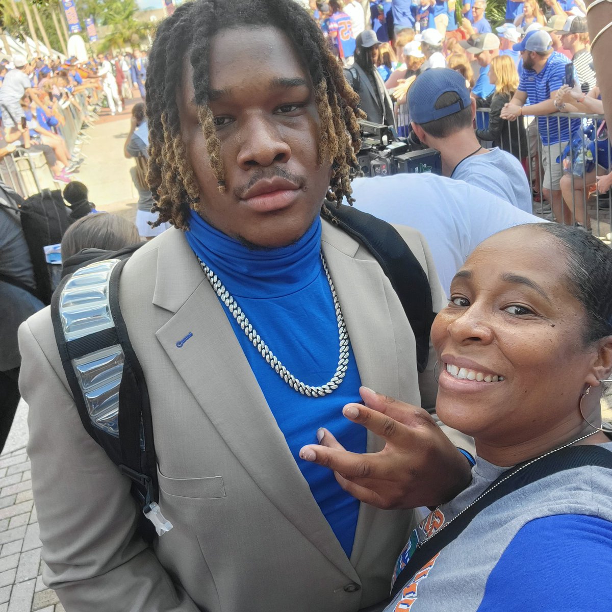 G_ButtsConner's tweet photo. Game Day in the Swamp!!!
Big DAVE #57
@DonnielleConner https://t.co/f57EQTBPXz