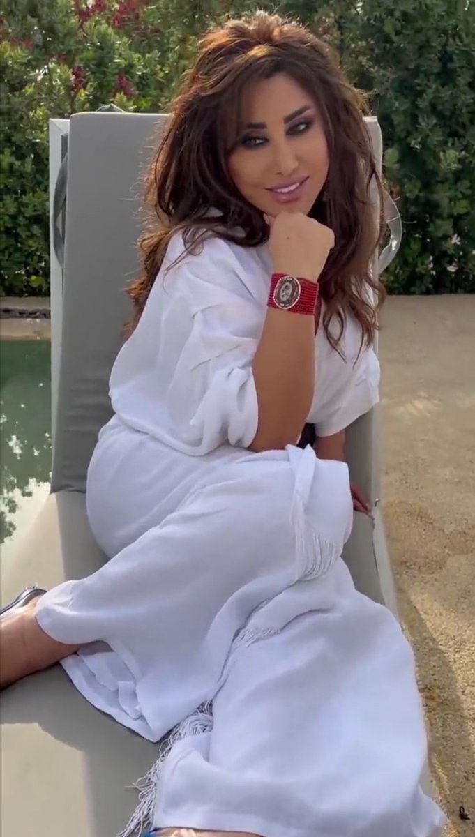 انتي عشقي وحبيبة قلبي ملكة الجمال والاناقة شمسنا جمالك هدلي حيلي ملاك والله 🔥🔥🤤🤗❤️❤️❤️❤️❤️❤️❤️❤️ 
<a href="/najwakaram/">Najwa Karam</a>
#نجوى_كرم
