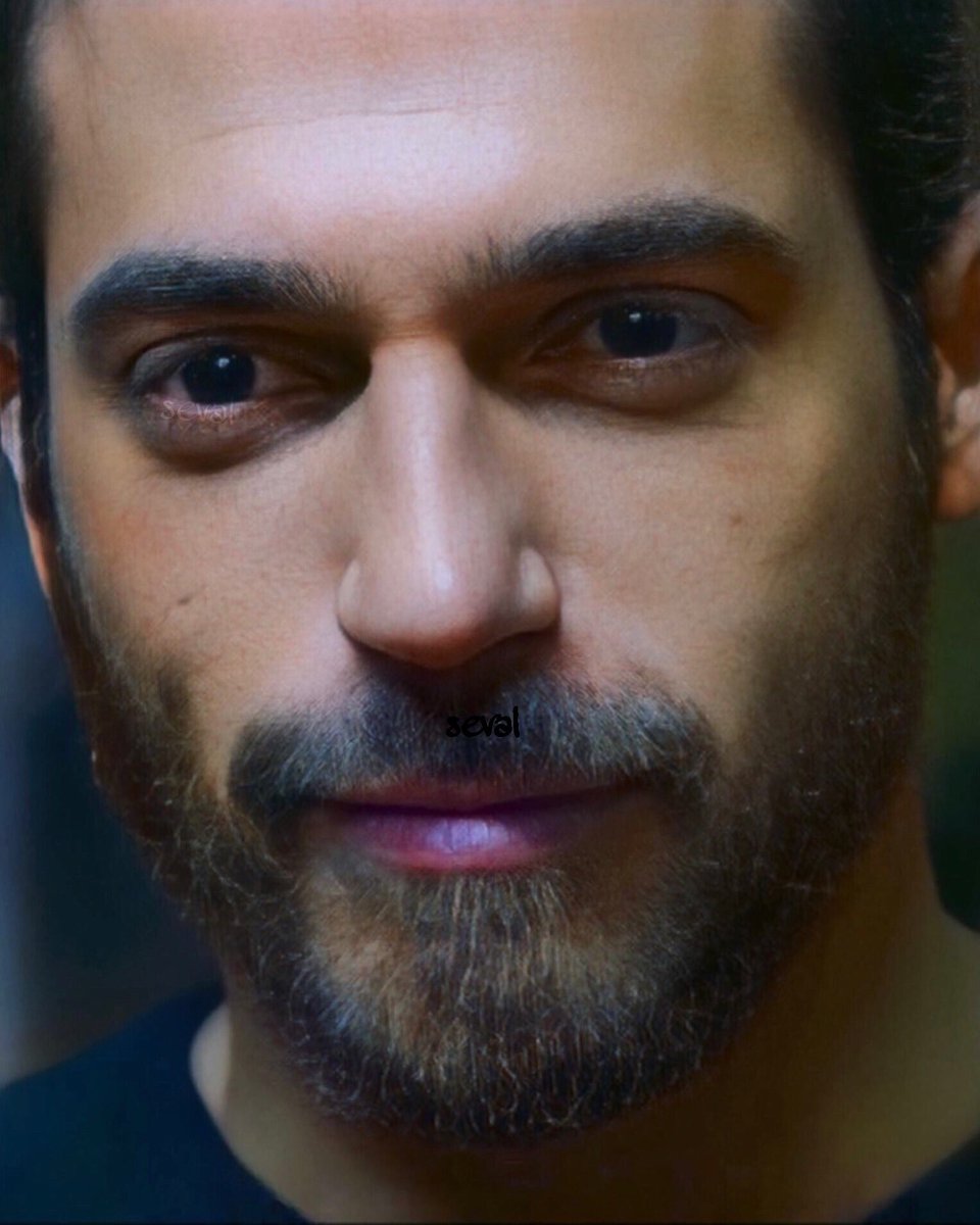 his soul is art ❦

#CanYaman
#ViolaComeIlMare
