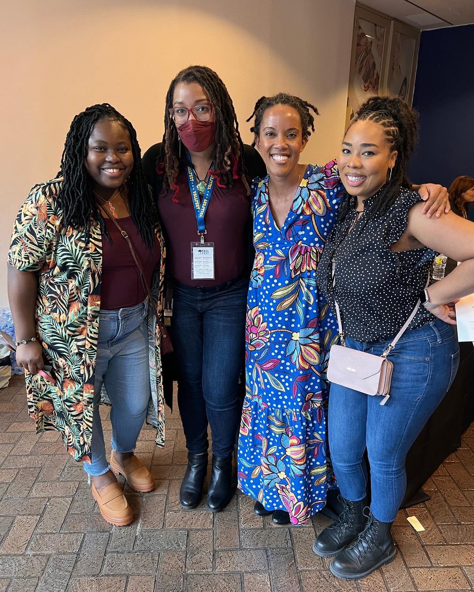 Got to meet <a href="/tracydeonn/">Tracy Deonn - Updates Only</a> with  <a href="/jtewwrites/">Jill Tew 🌌 THE DIVIDING SKY is in stores now!🌌</a> and <a href="/niquethewriter/">Monique</a> at <a href="/YALLFest/">YALLFest</a>!!! 

Check out our episode on @AfronautsPod where we celebrate the launch of #Bloodmarked! Book 2 in the #Legendborn cycle. 

#yallfest #yallfest2022 #books #author #booksigning