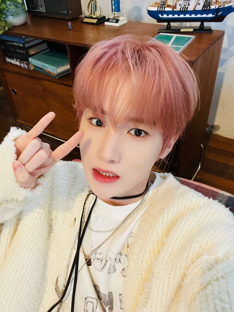 TEMPEST__CR's tweet photo. TWITTER | TRAD 🌀 11.11.22

[#HYUK] Lindo 🐶🐶

#TEMPEST #템페스트 #ONandON 

🌀 TEMPEST Costa Rica 🌀 https://t.co/hUsd8T5WQ8