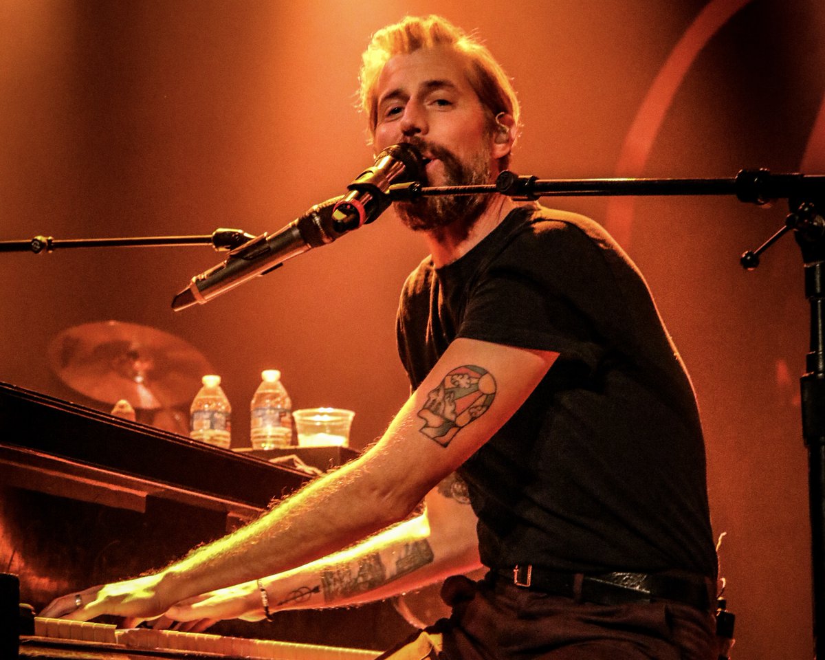 HOBChicago's tweet photo. To @andrewmcmahon, @dearjackhq and everyone who came out to make last night so special... THANK YOU!! 💙 💙 

📸 Alex Through The Looking Glass // John McRae https://t.co/BcOzd5bzCR