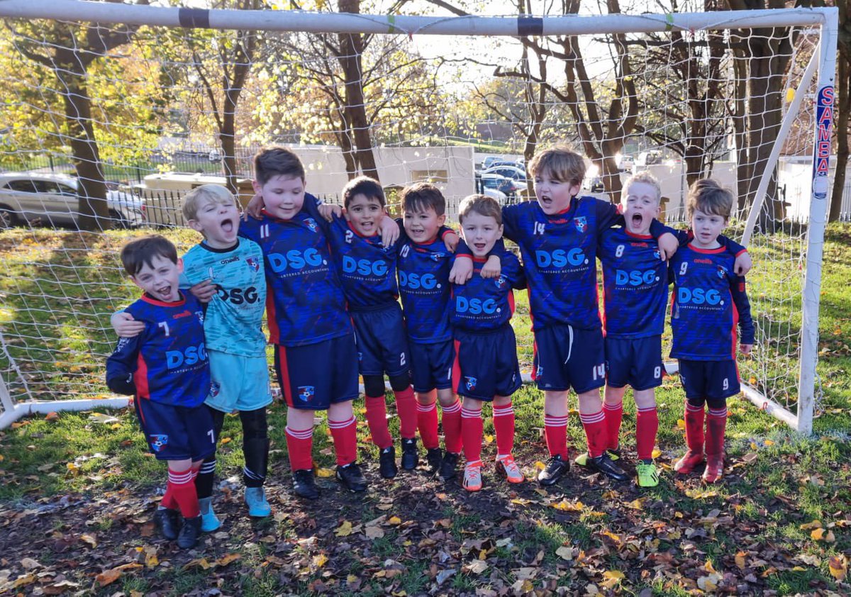 Congratulations to AFC Warner Colts U7 Athletic on a fine 7-0 win this morning. Looking very happy in their @DSG_Accountants sponsored kits! #grassrootsfootball #community