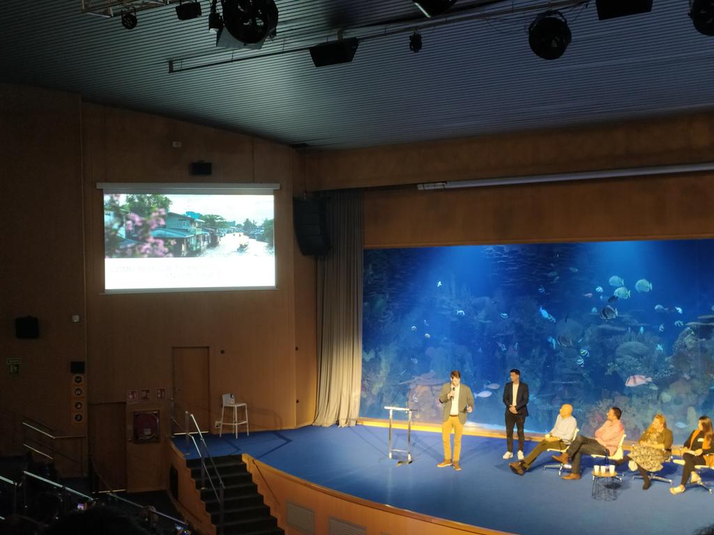 Última de las interesantísimas charlas de #KLMHouseValència #ValènciaEsAhora y nos vamos llenos de información para viajar de forma más sostenible gracias a <a href="/Nada_Incluido/">Viajes Nada Incluido</a> y <a href="/travelerproject/">The Traveler Project 🗺</a>