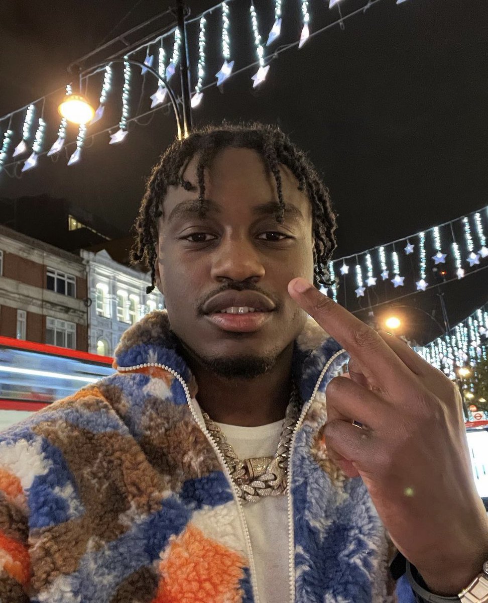 LilTjayNews's tweet photo. Lil Tjay in London 👀🇬🇧 https://t.co/g6797USBDk