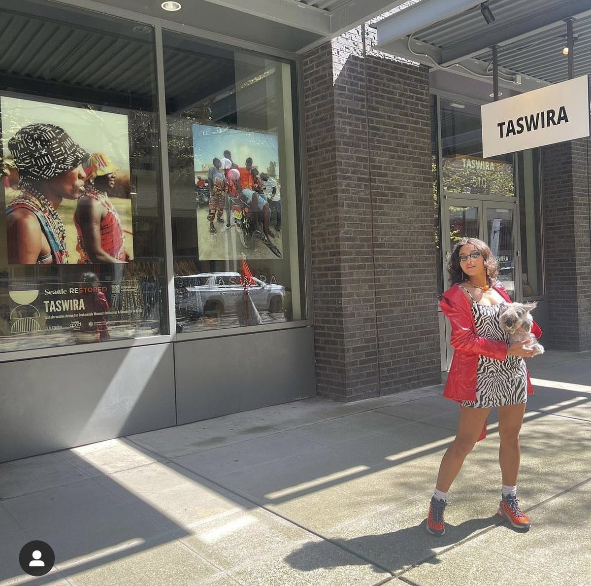 iknowavery's tweet photo. 2020 - 2022 ✨ First pop up ever to owning an African Art &amp; Design Gallery in Pioneer Square 🤞🏽 https://t.co/PkDXcM6nHD