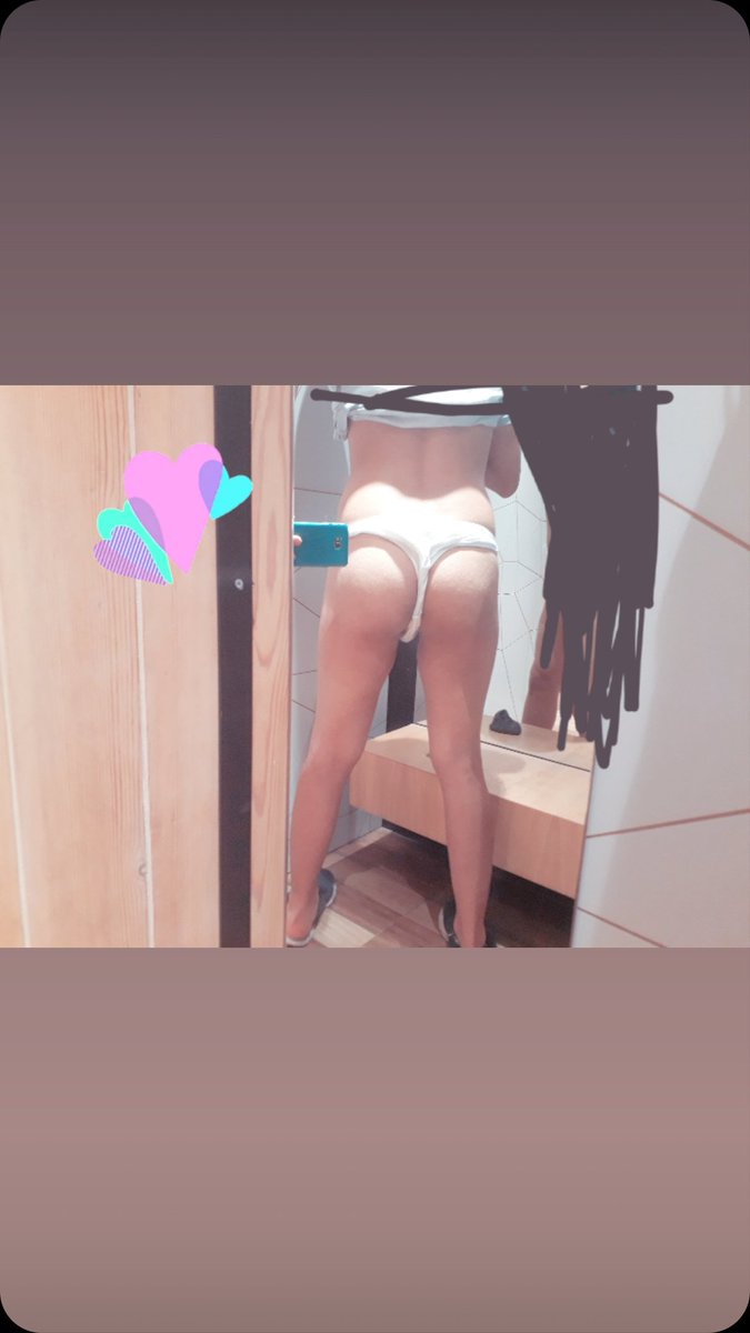Avm'nin kabininde kıyafet denerken azınca ben 🙈🤦‍♀️🤣🤩😍🤣🤗❤