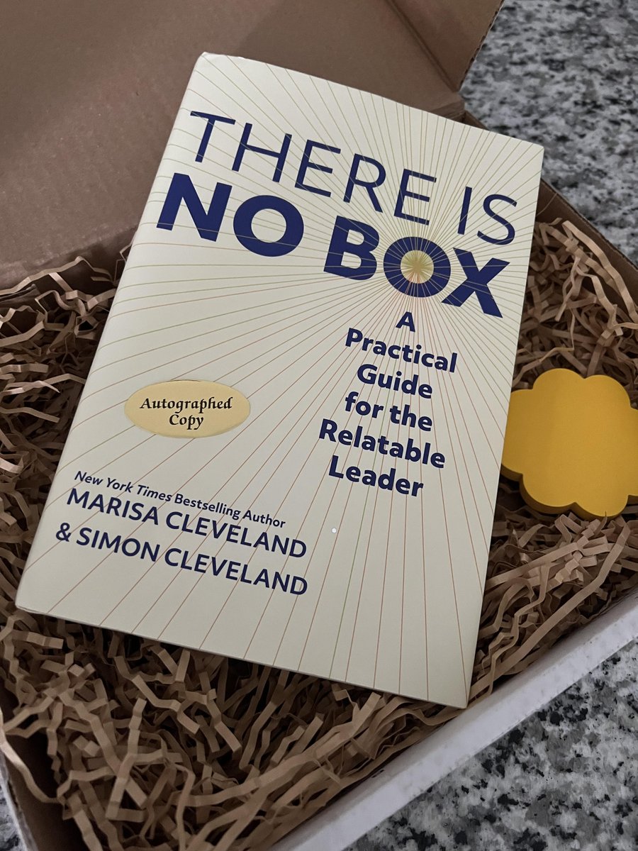 Happy to have scored an autographed copy of this brilliant book! Perfect for Leaders, Mentors, Guides & MORE! #leadership #leadershipdevelopment #learn #growthmindset #thereisnobox #thereisnoboxtothinkoutsideof #agenting @seymouragency @marisacleveland @simoncphd @RateYourStory