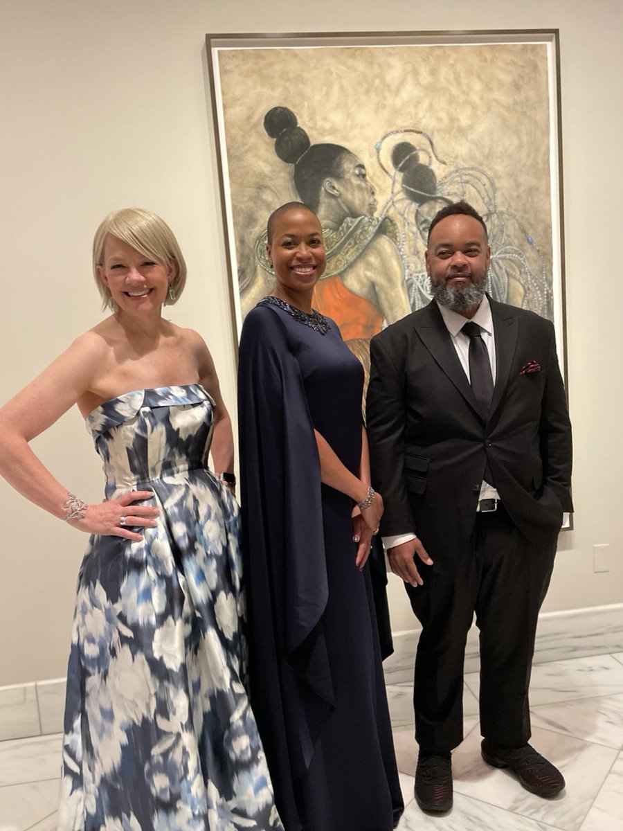These honorees and artists gather tonight for our #PortraitGala, an example of how our <a href="/smithsoniannpg/">National Portrait Gallery USA</a> celebrates the creativity of portraiture 

📷: Artist <a href="/TheRobertPruitt/">Robert Pruitt</a>, <a href="/smithsoniannpg/">National Portrait Gallery USA</a> Head of Curatorial Affairs <a href="/rhea_combs/">Rhea Combs</a>, Director <a href="/KimSajet/">Kim Sajet</a>.