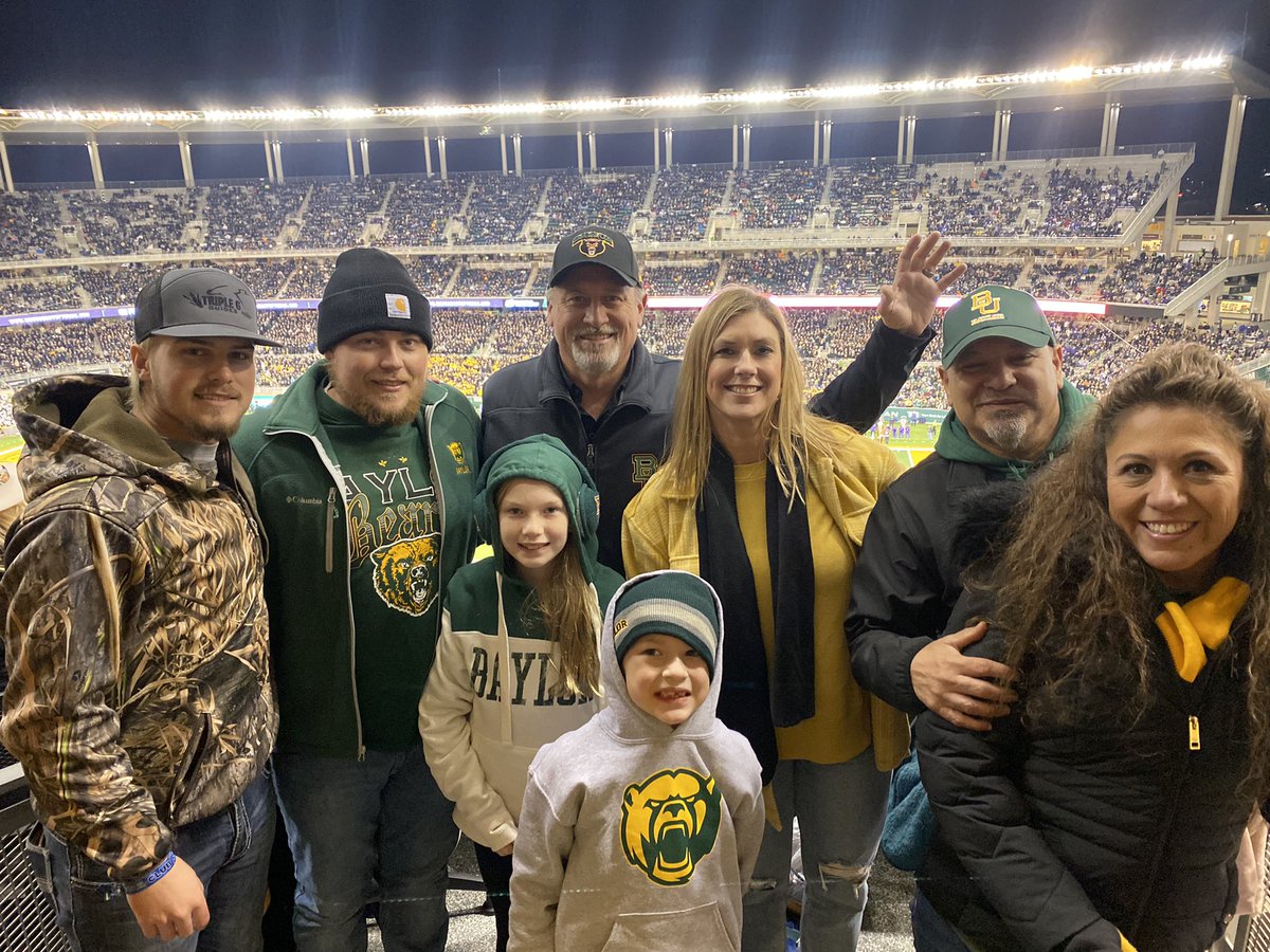 GageGordon32's tweet photo. Sic’em Bears!!! @BUFootball #SicEm https://t.co/koQZEBKEPD