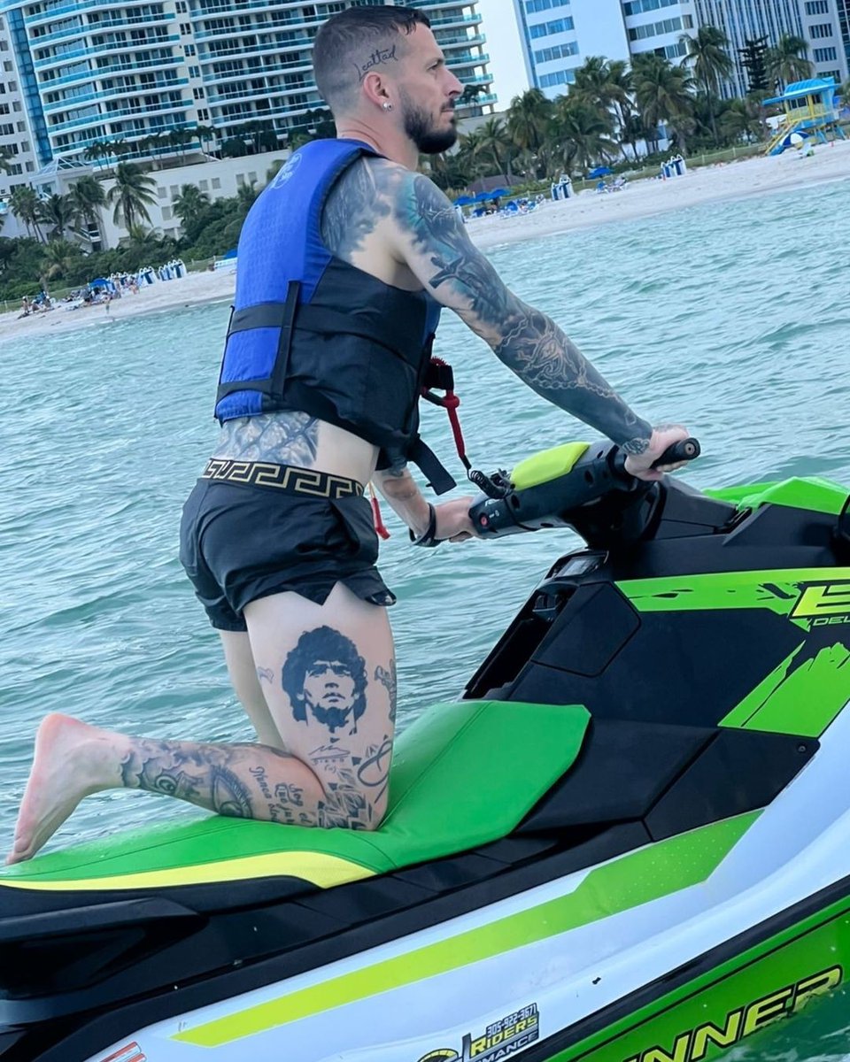 SportsCenter on Twitter "Tatuaje Maradoneano y moto de agua el Pipa