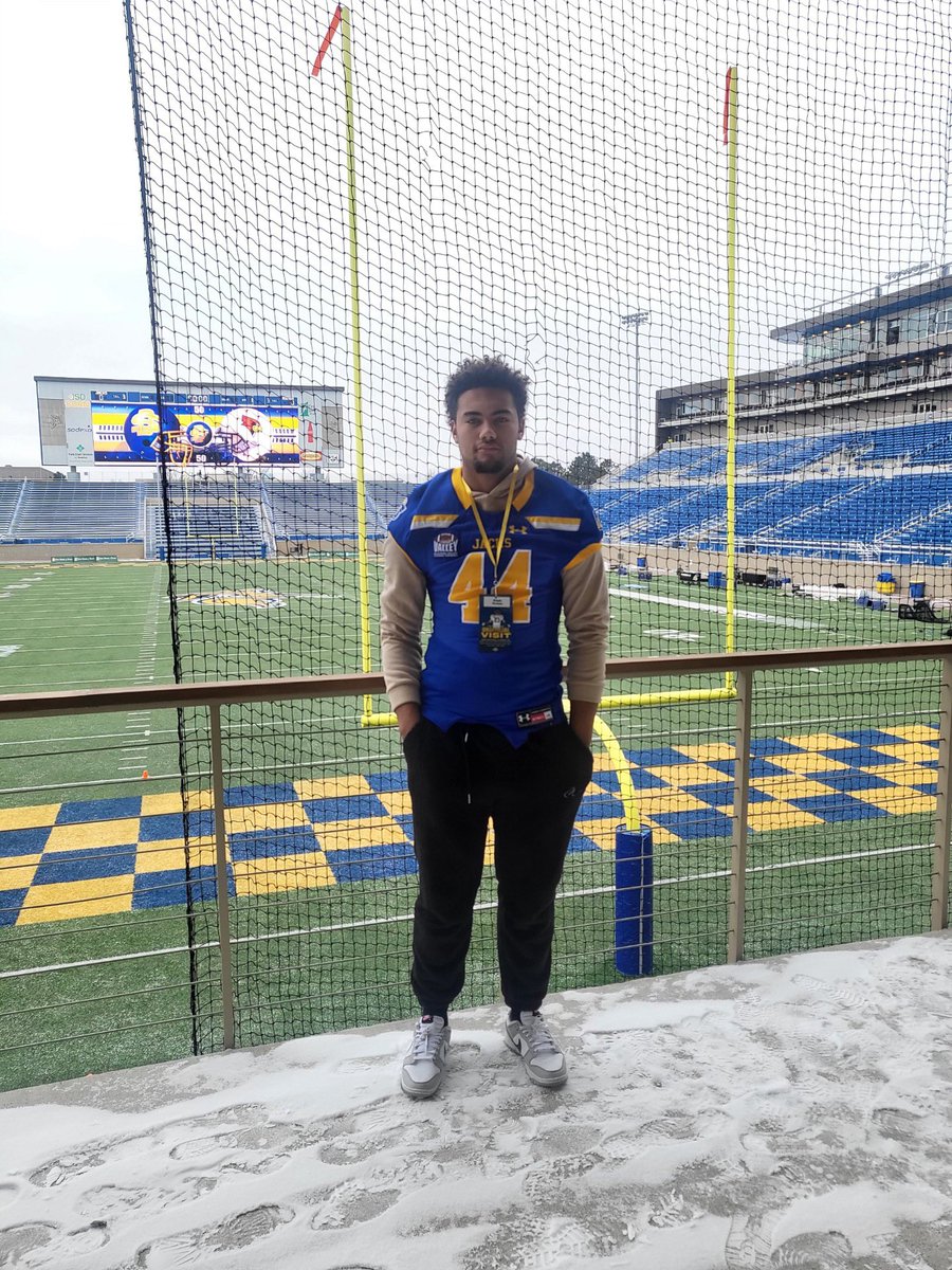 Had a great time watching <a href="/GoJacksFB/">SDSU Football</a> the atmosphere was awesome Thanks you for the chance to come down <a href="/CoachCrenshaw/">Andre Crenshaw</a>