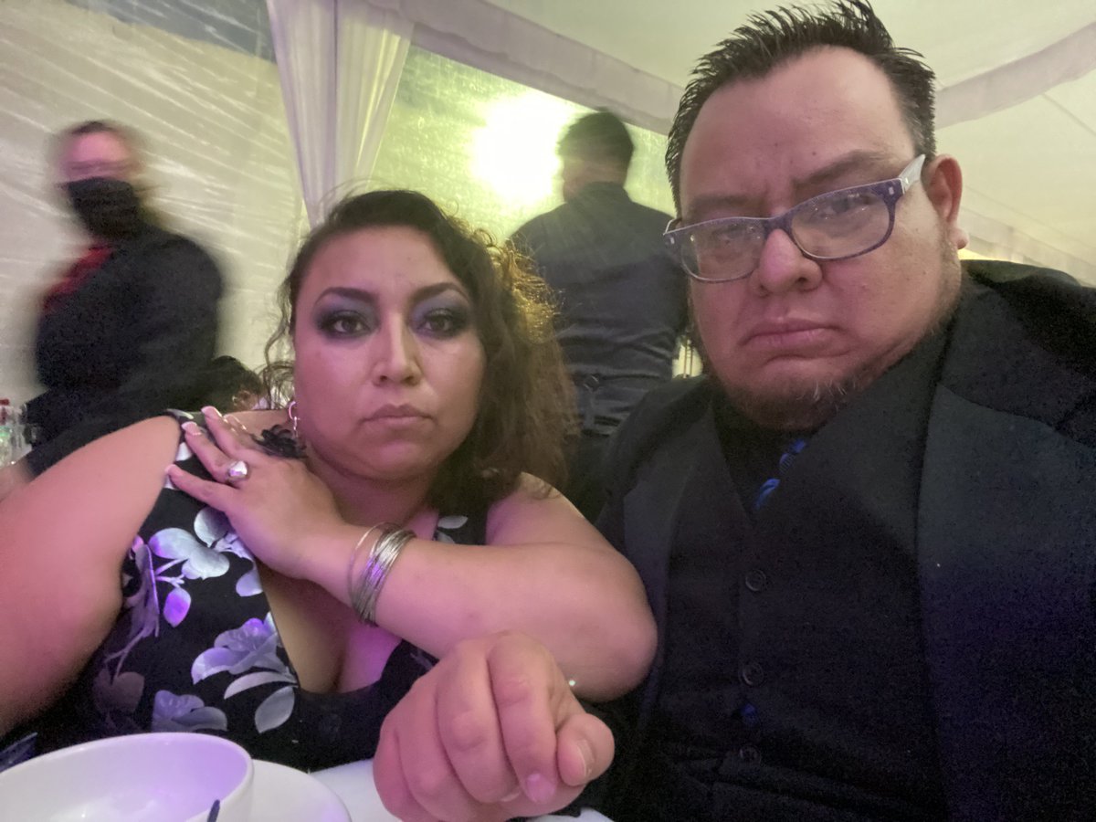 joshuaram86's tweet image. Felices y contentos

#OfeliayEdgar
#Boda2022
#LosChavos
#SeguimosCaminando