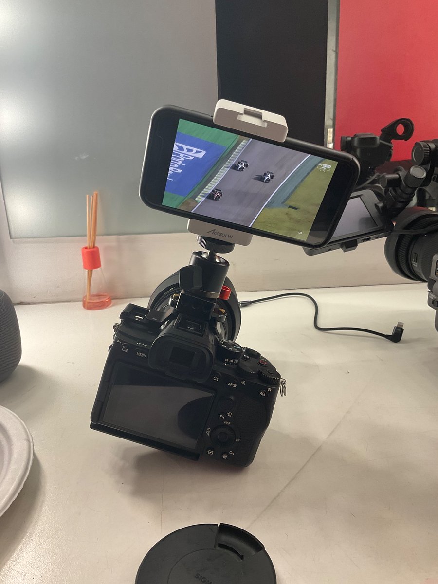 Jon Stone tweet media