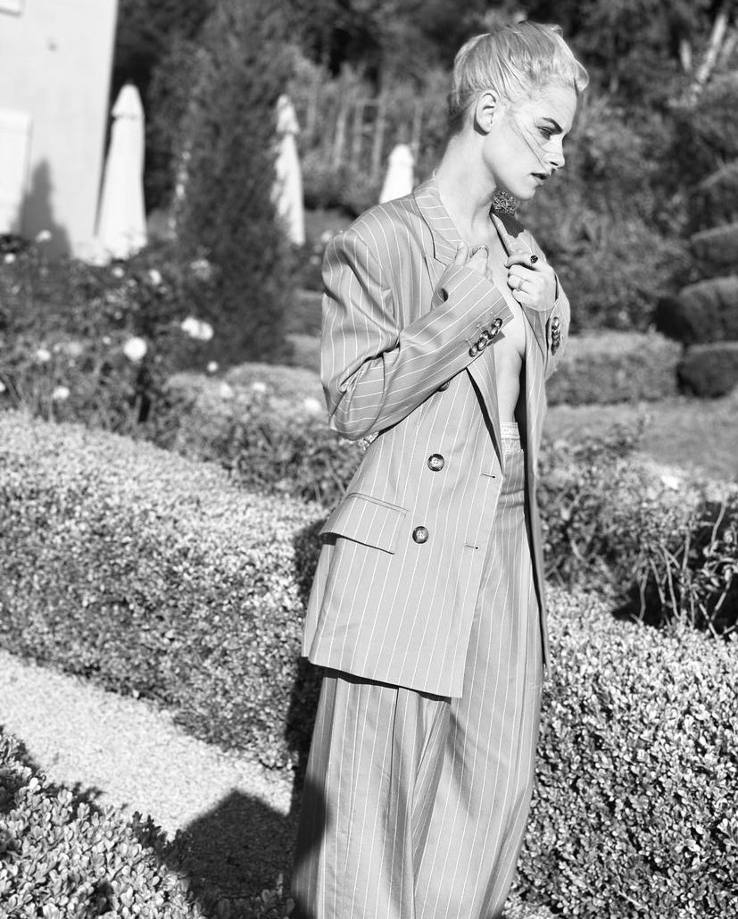 SecondKristen's tweet photo. Kristen Stewart https://t.co/KnhgXcgGYI