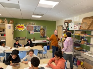JeffersonES_CT's tweet photo. Jefferson Alum and Professional Artist 5iveFingaz stopped by last Friday. He is looking to do a special project at the building in January/February. Stay tuned. Thank you @justcallme5ive! #lovemorethanever @5ivefingaz on Instagram. https://t.co/l5ym6OQfYQ
