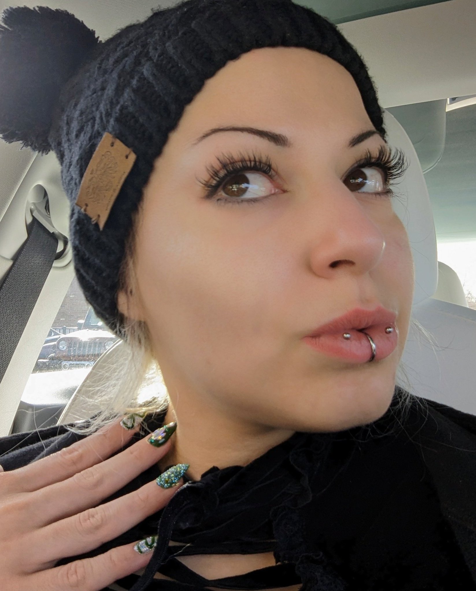 Miss Isobel Devi on Twitter "Feeling cute. Might rip your head off