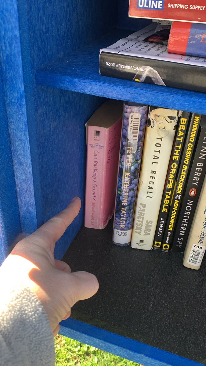 OrderInMcCourt's tweet image. OMG no joke, look what’s in my neighborhood’s #LittleFreeLibrary today…. !!!#radiorace #asignfromabove