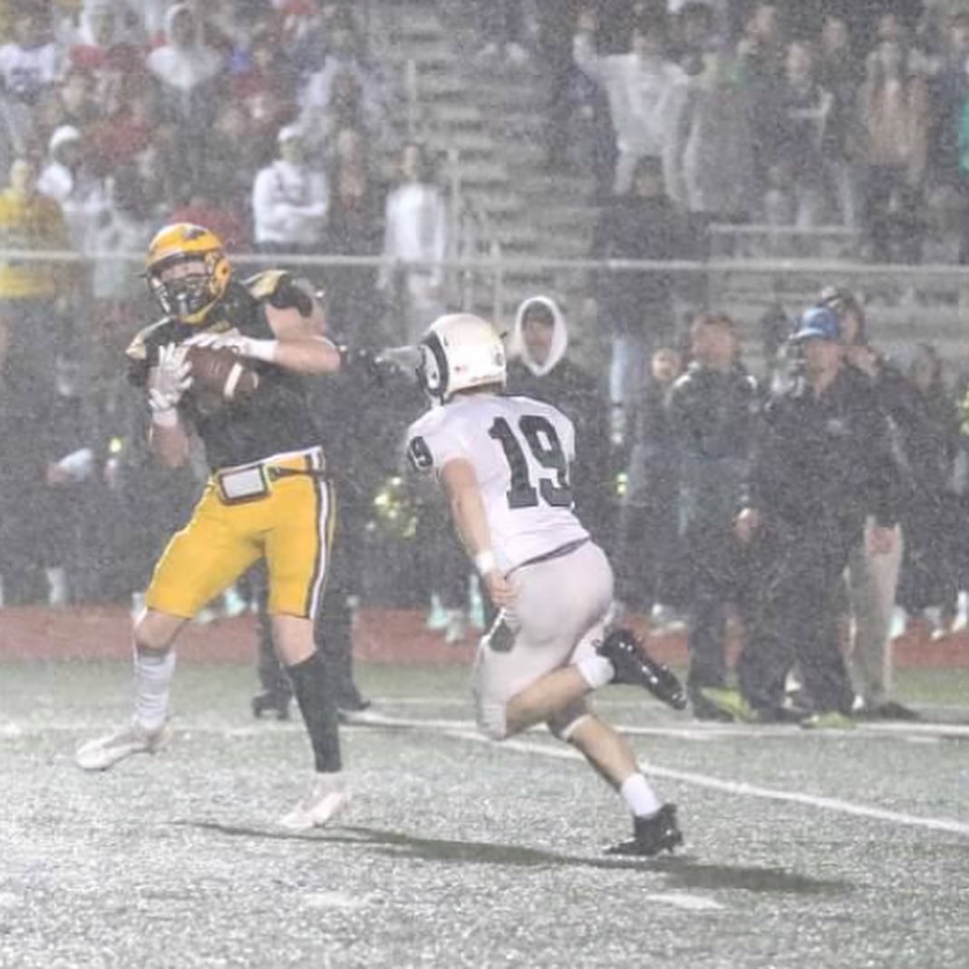 kpwarriors's tweet image. Great WIN last night! Warriors play Bishop Feehan next Friday in Div 2 semi-final, winner goes to Gillette for state championship. (📸: Joe Gianni) #messynight #playoffs #sofun