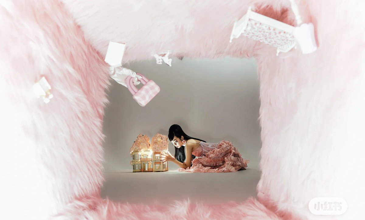 gobIinarchive's tweet photo. sense magazine november issue “where's my bag” inspired by melanie martinez “cry baby” music video https://t.co/dYcUqmt7OL