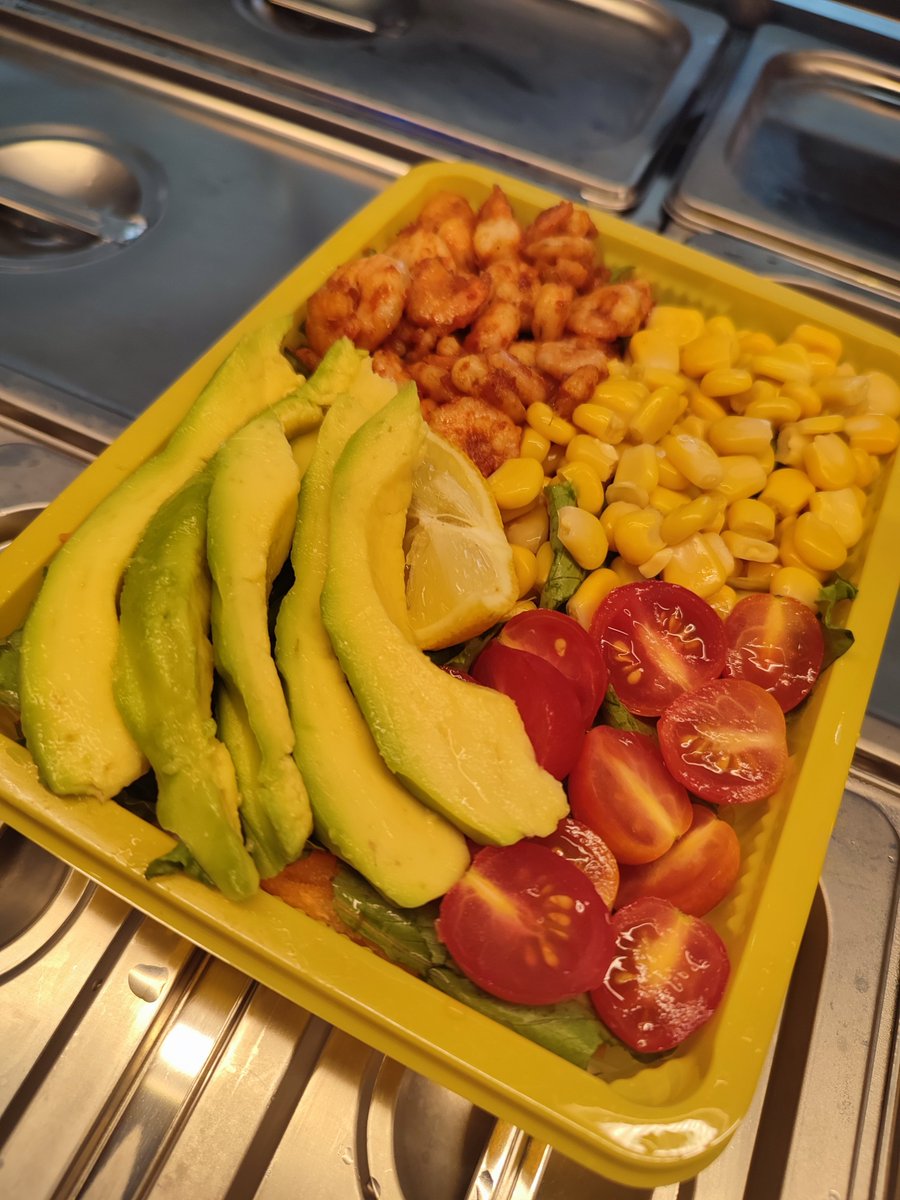 happylov93's tweet photo. Eating healthy is a choice 😊.
.
.
At Happyfresh Veggie and Dietary shop, located at , #59B Woji road GRA Port Harcourt.
We will help you to enjoy your meals, while eating healthy 🥰.
#Happyfreshveggie
#healthshop
#portharcourt
#SaladGate
#smoothie https://t.co/TYD6LCDf3j