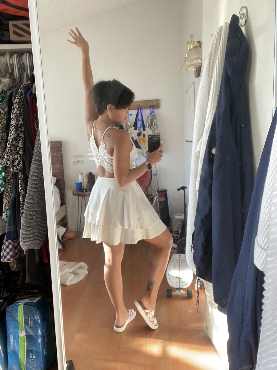 nicolerrola's tweet photo. Loving myself through the changes #unconditionalselflove #selfies #love https://t.co/yGi4ofIqUN