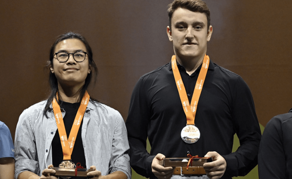 Es sind oft radikale Erfindungen und intelligente Ideen, die Menschen dazu anregen, ihrer Kreativität zu folgen und ihre Träume zu verwirklichen. Im Rahmen der heutigen Awardnight dürfen wir die ersten Schweizermeister in Entrepreneurship feiern: Ralf Boltshauser und Raymond Tea.